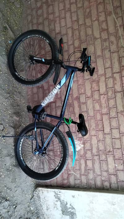 only 10 days use cycle condition 10 by 10 disk break and shakay