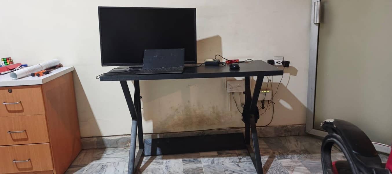 Computer Table for Sale 1
