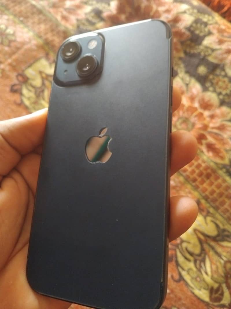 Apple iPhone 13 2