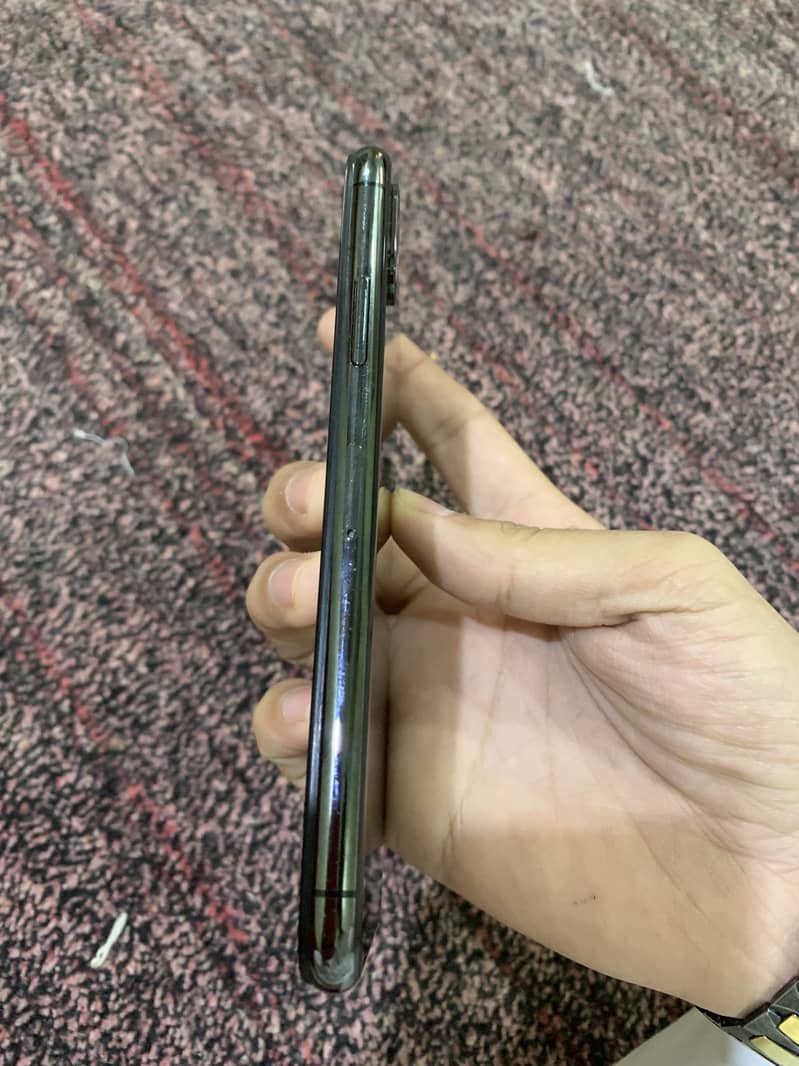 Apple iPhone X 0
