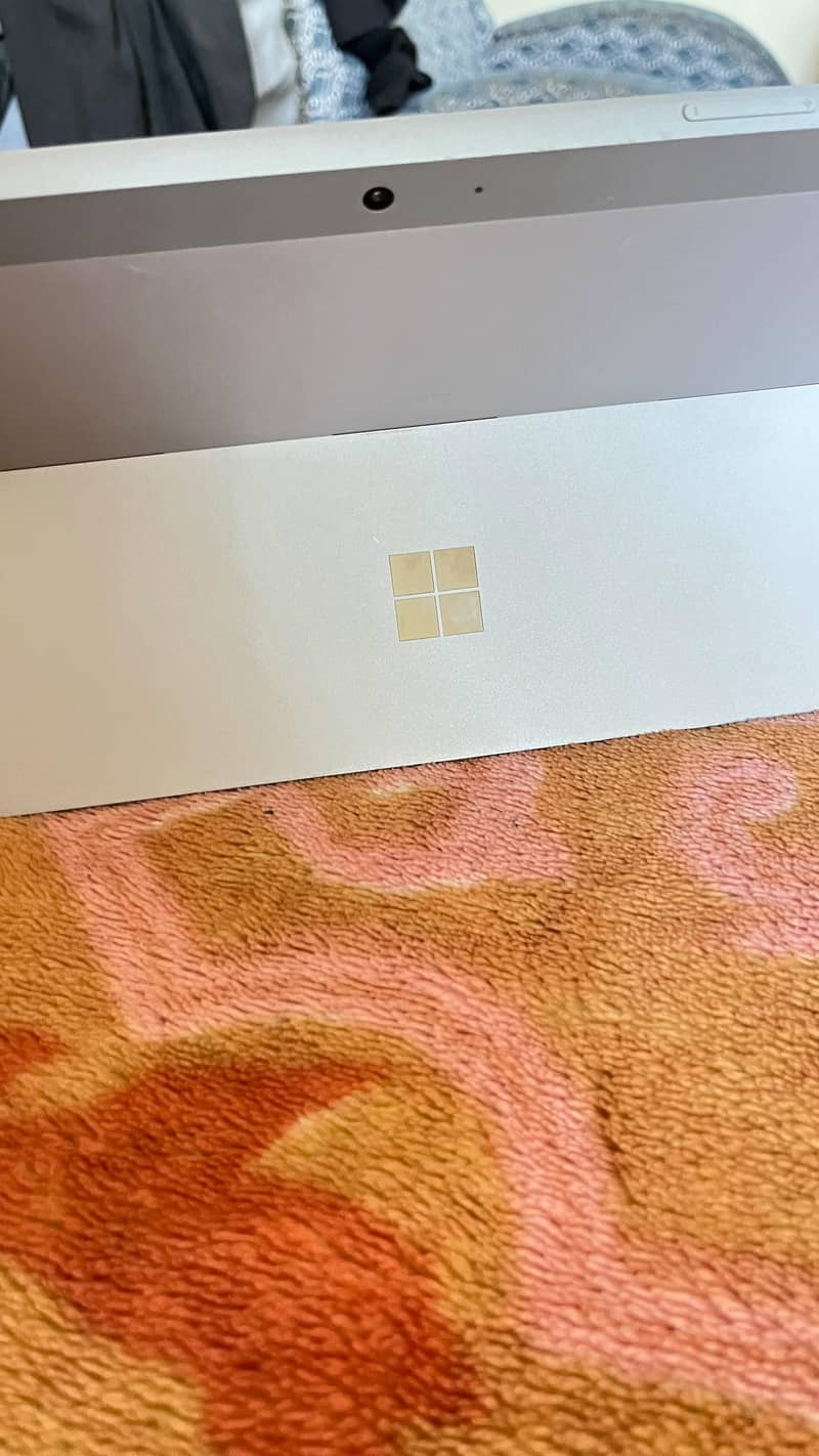Microsoft Surface Go 1st Gen 3