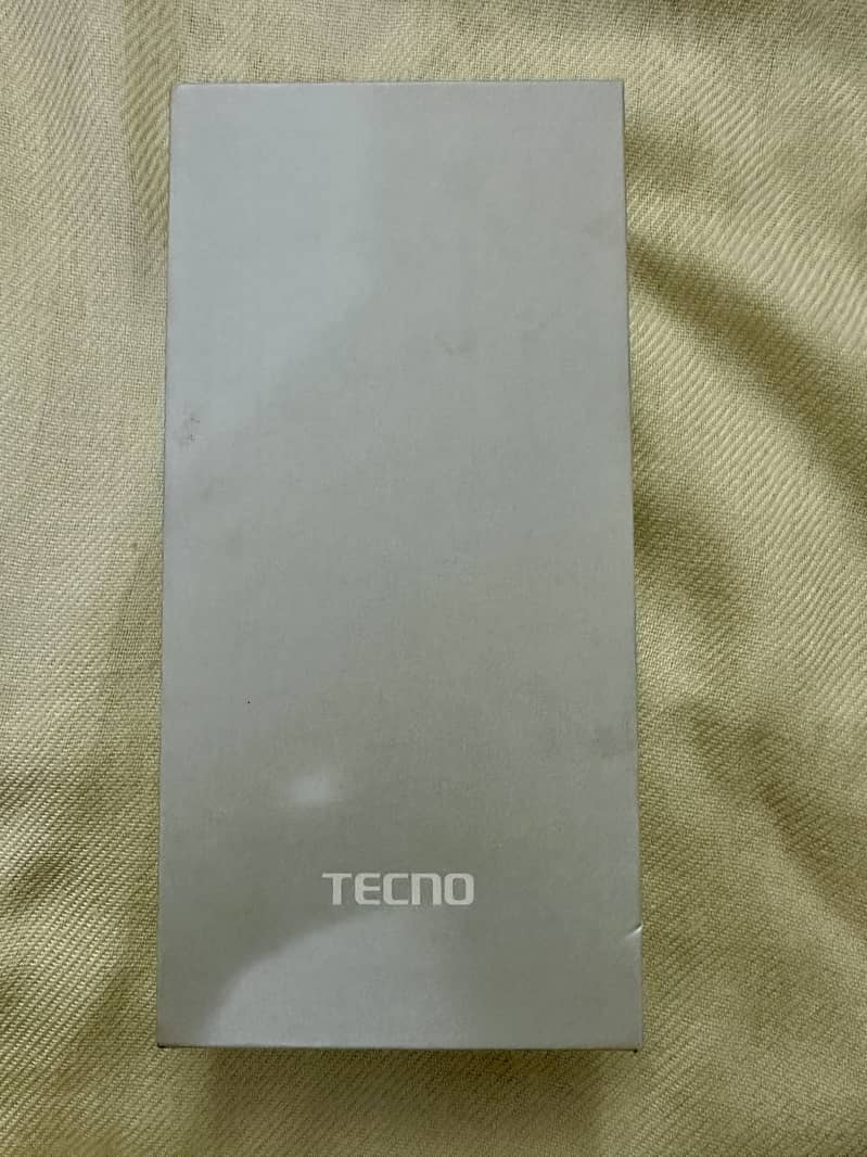 Tecno Camon 40 Pro 6