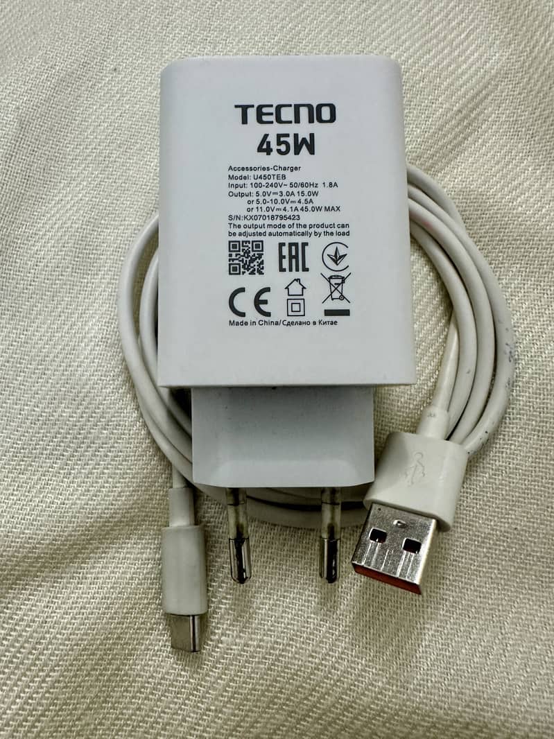 Tecno Camon 40 Pro 12
