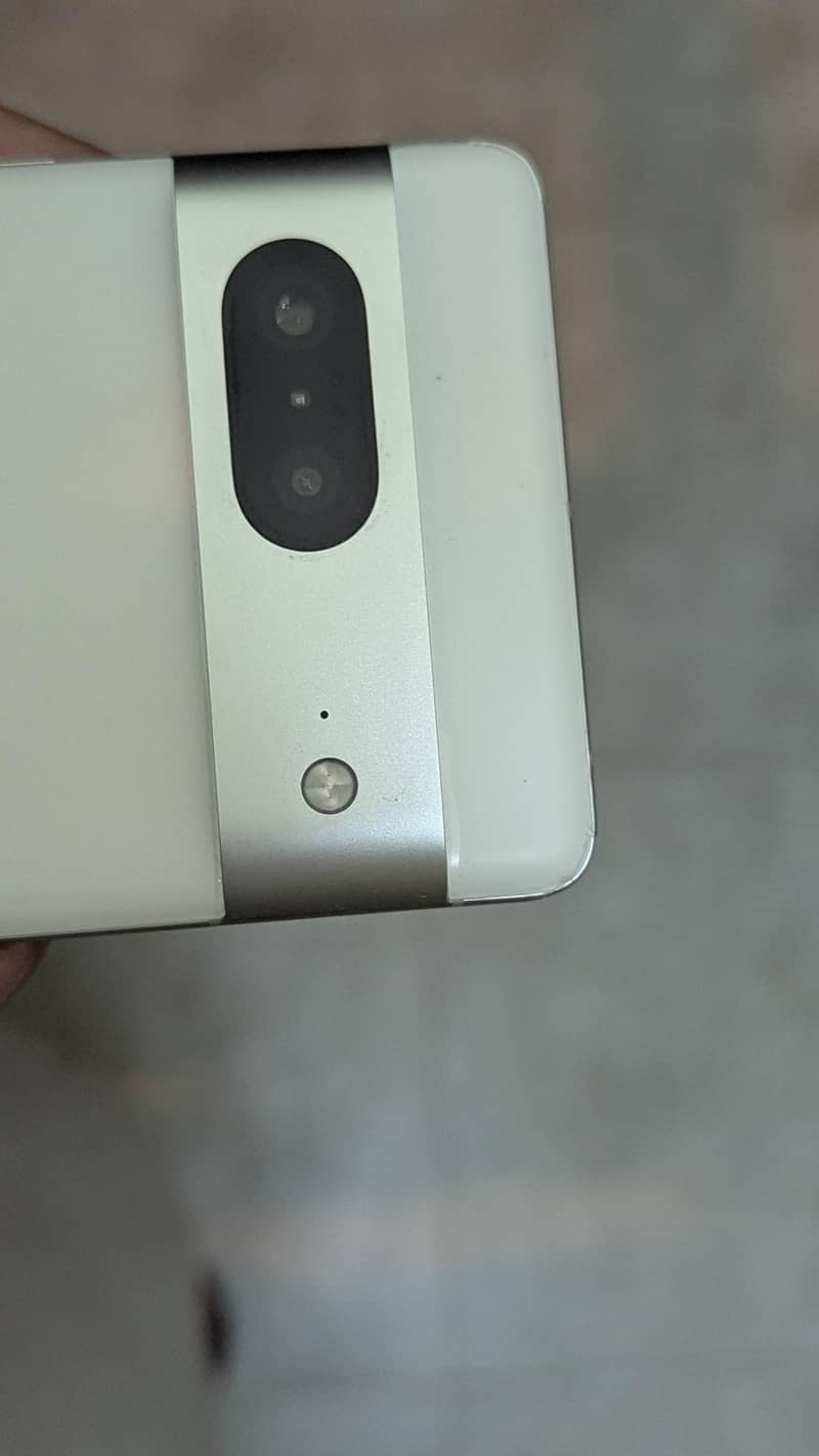 Google Pixel 7 5
