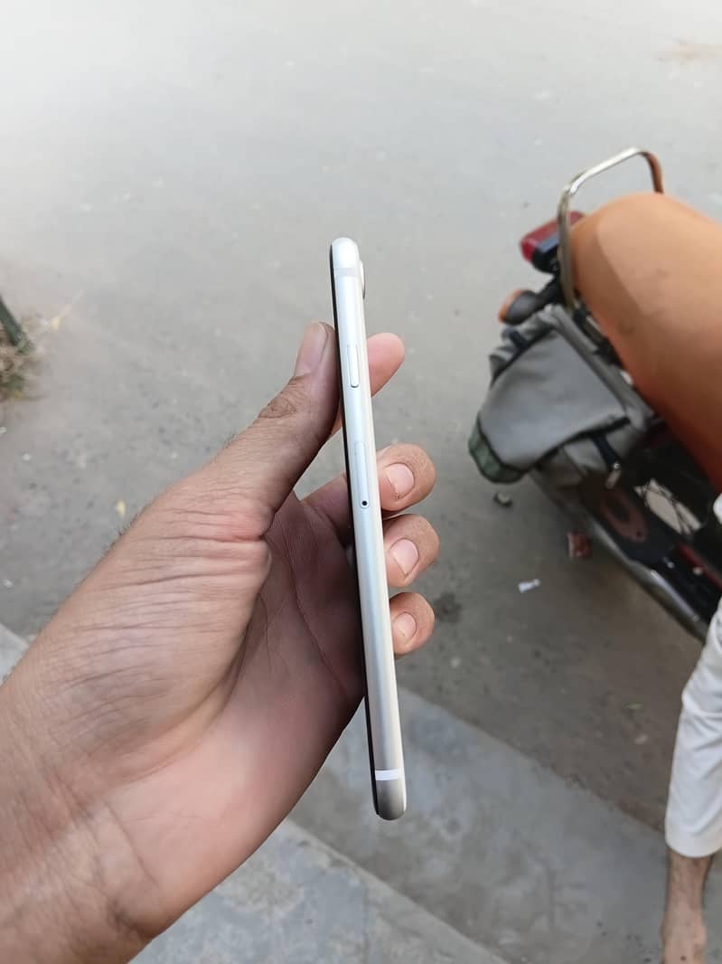 Apple iPhone SE 5
