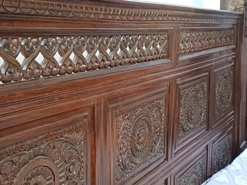 Complete Bedroom set including Side Rack 6