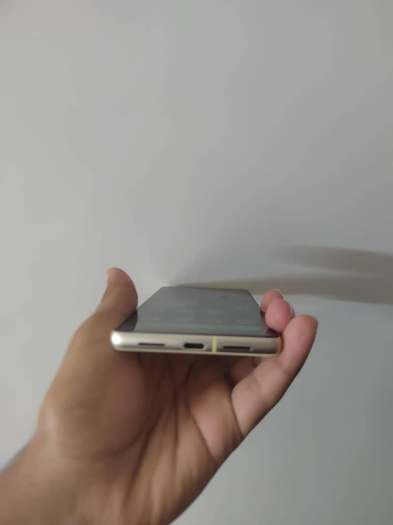 Google Pixel 7 3