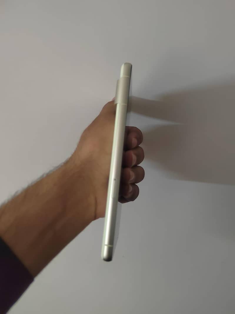 Google Pixel 7 5