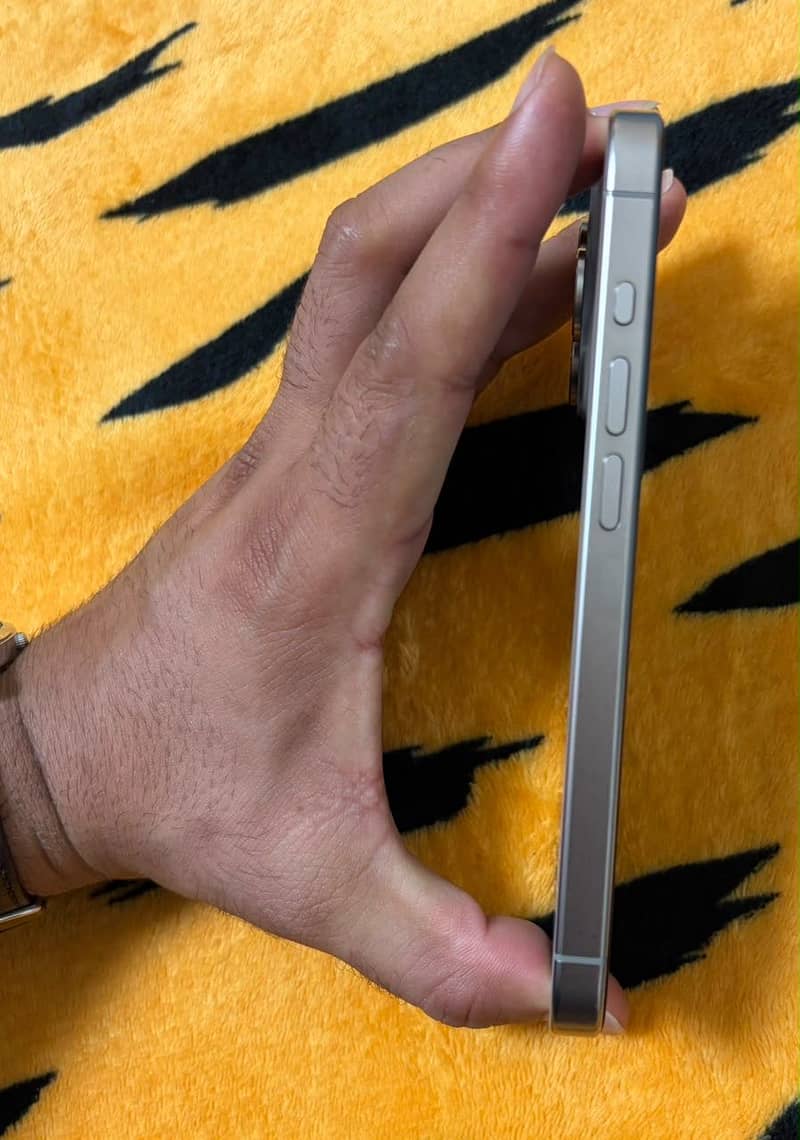 Apple iPhone 15 Pro 5
