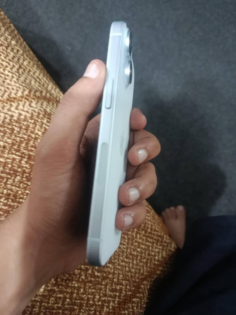 iphone 15 4