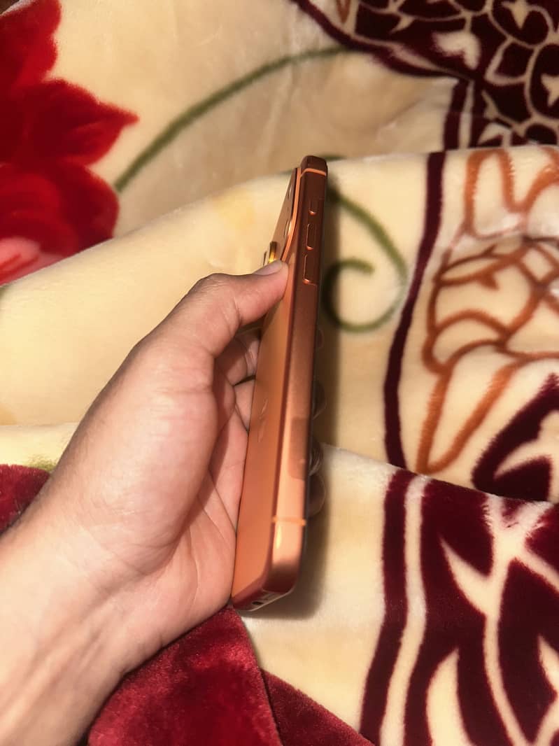 Apple iPhone 17 Pro Max 1