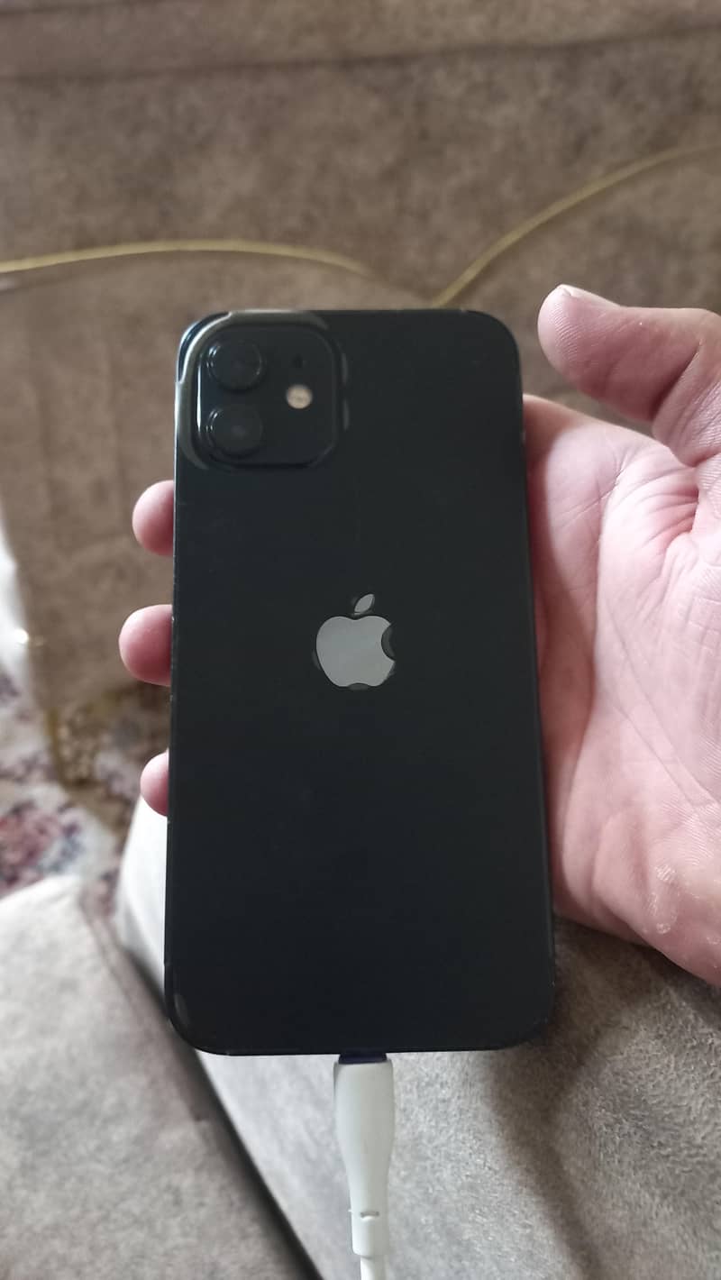 Apple iPhone 12 2
