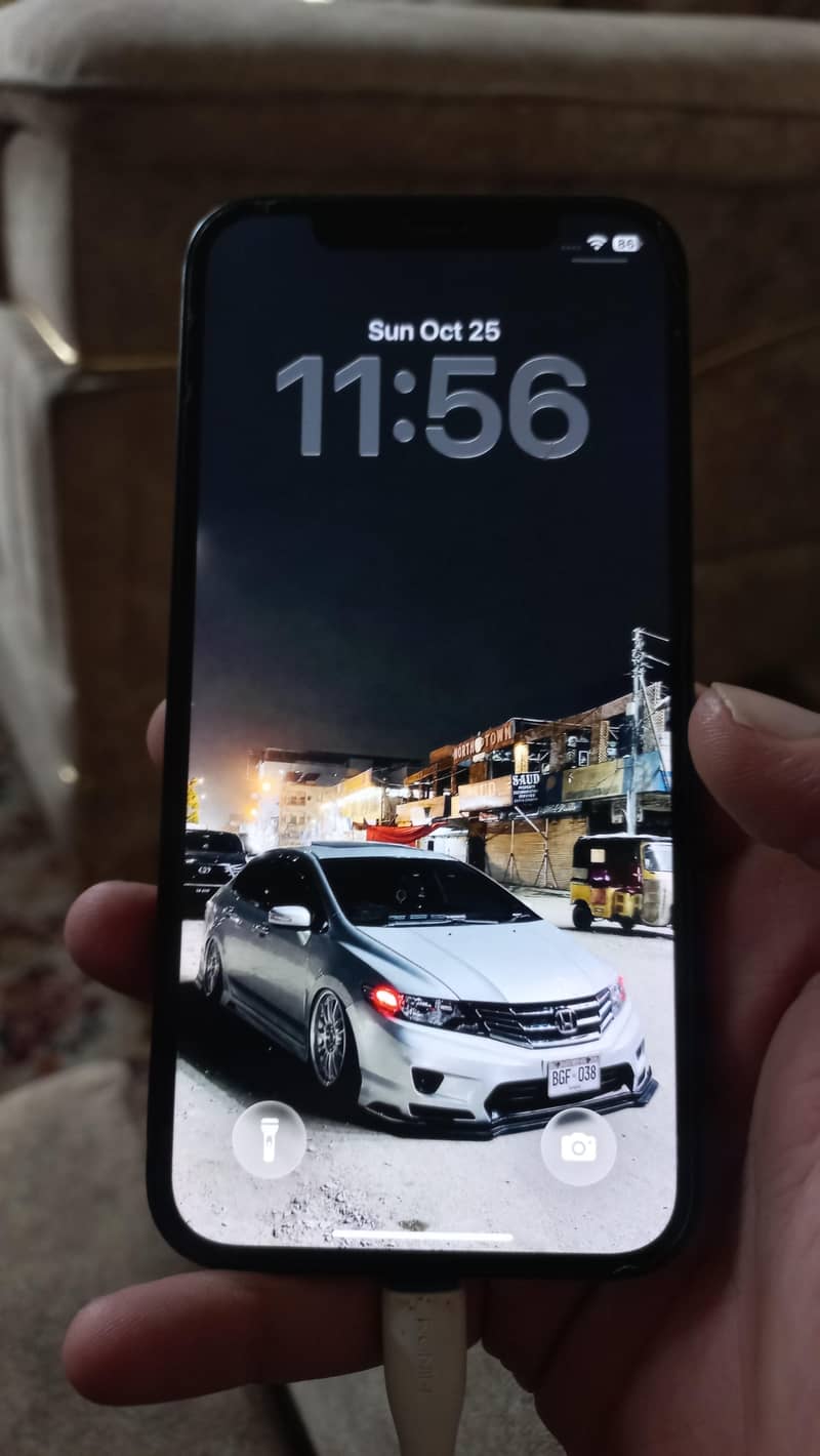 Apple iPhone 12 3