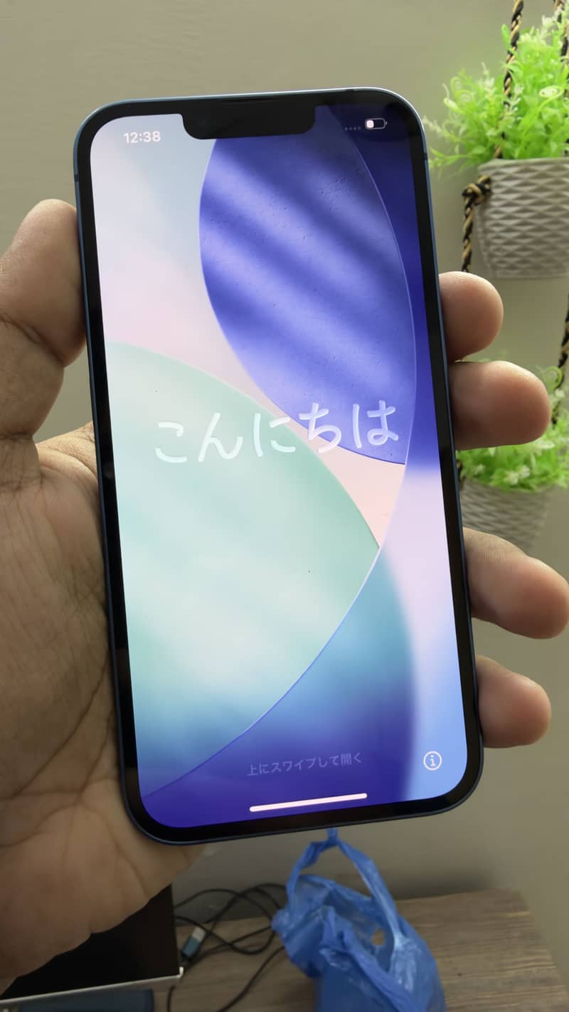Apple iPhone 13 2