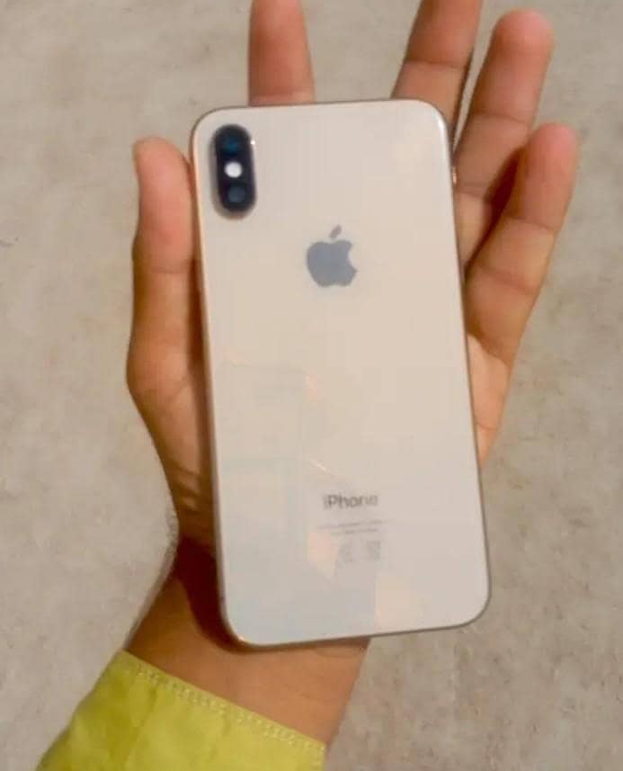 Apple iPhone XS 3