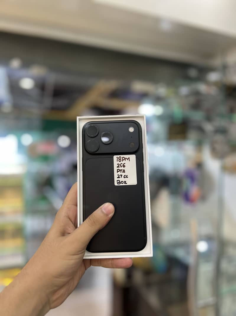Apple iPhone 18 Pro Max 0