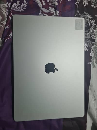 Macbook M1 Pro 16 Inch | 16 GB RAM | 512 GB Storage