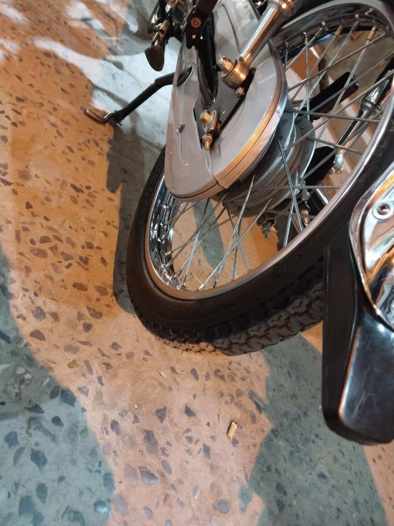 Honda CD 70 9