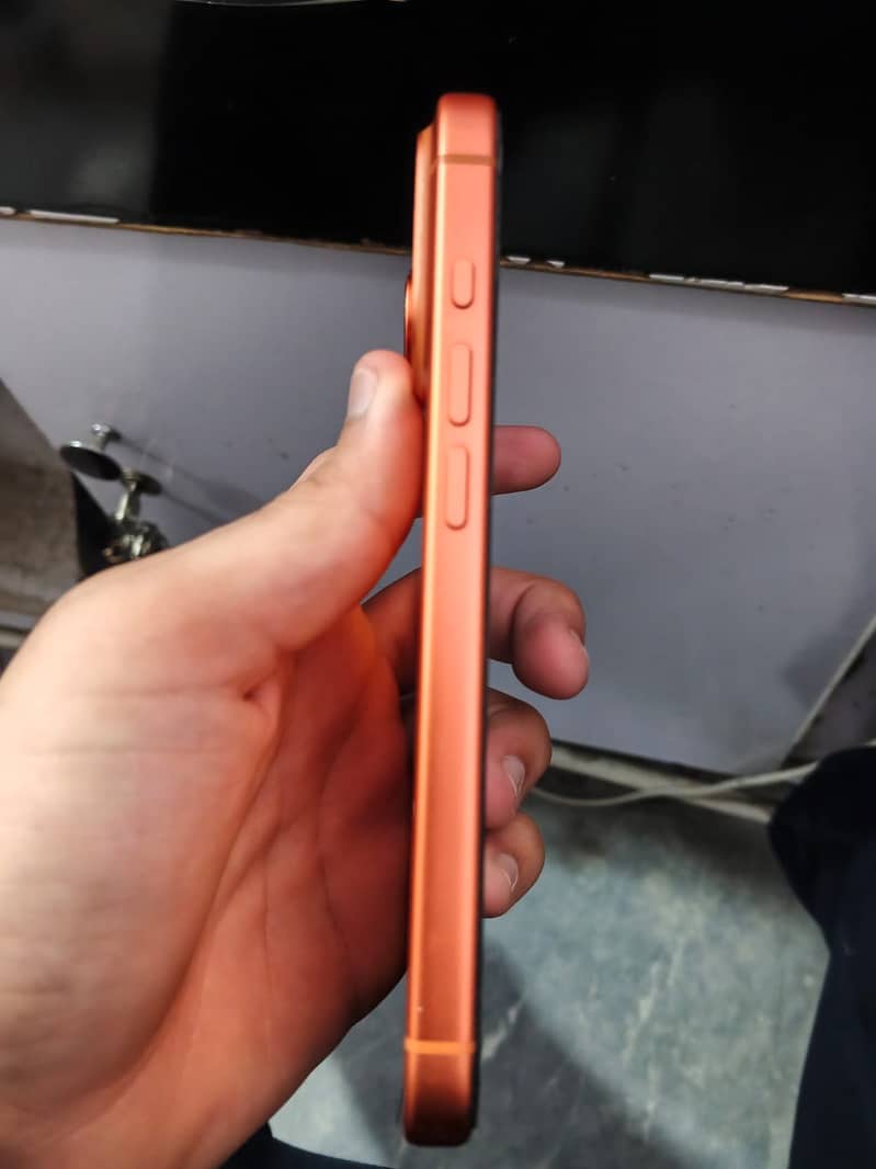 Apple iPhone 17 Pro 4