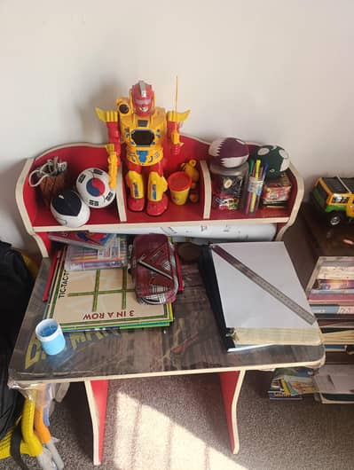 Beautiful Kids Study Table and Chair