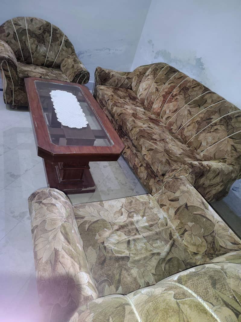 Sofa's with table 1