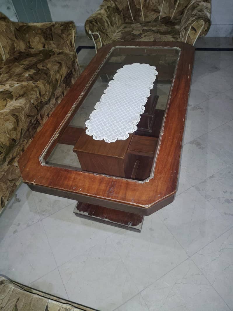 Sofa's with table 2