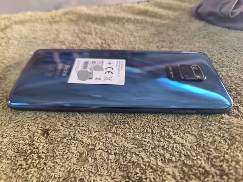 Xiaomi Redmi Note 9S 3