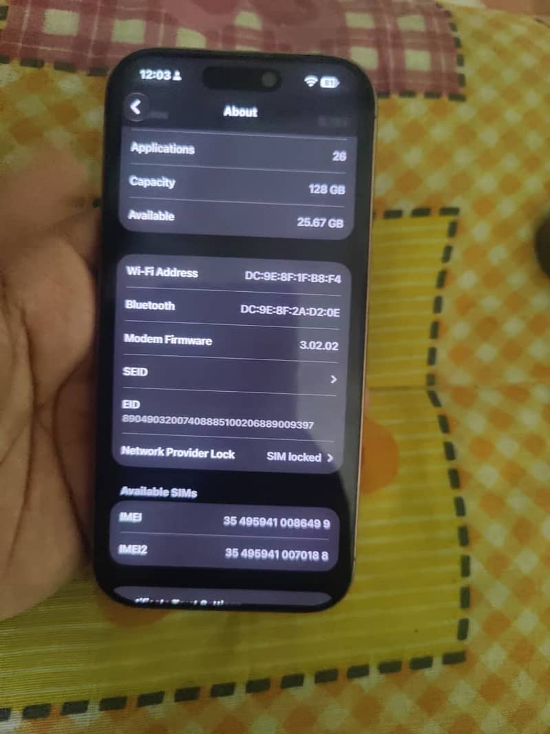 Apple iPhone 16 Pro 1