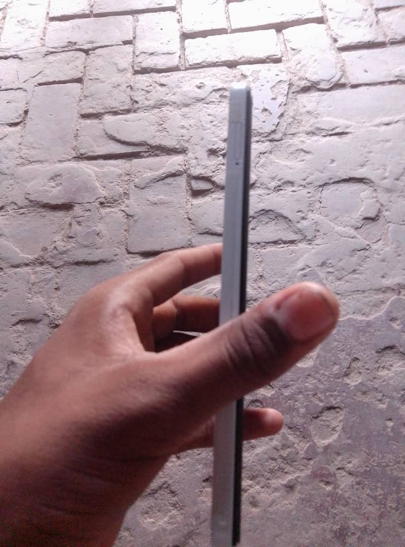 Tecno Camon 19 4