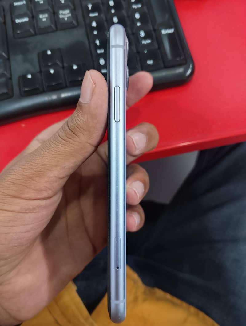 Apple iPhone 11 2