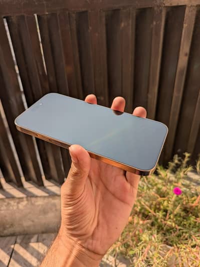 Apple iPhone 16 Pro Max ( Dessert Titanium]