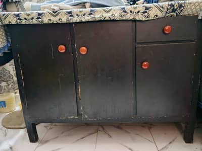 Slightly Used Bed Set for Sale – Excellent Condition