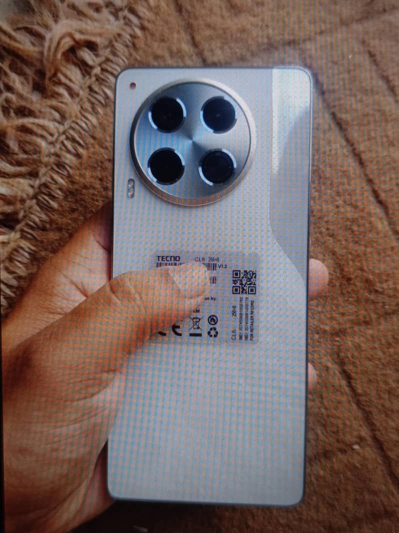 Tecno CAMON 30 0