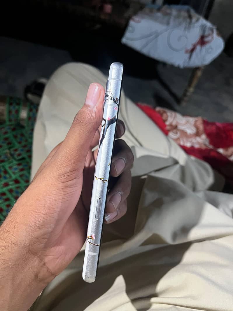 Google Pixel 7a 4