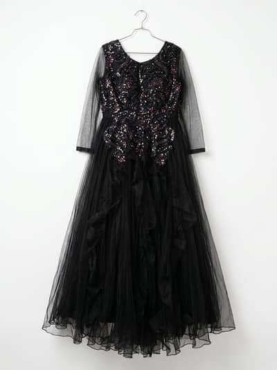 it's a black maxi