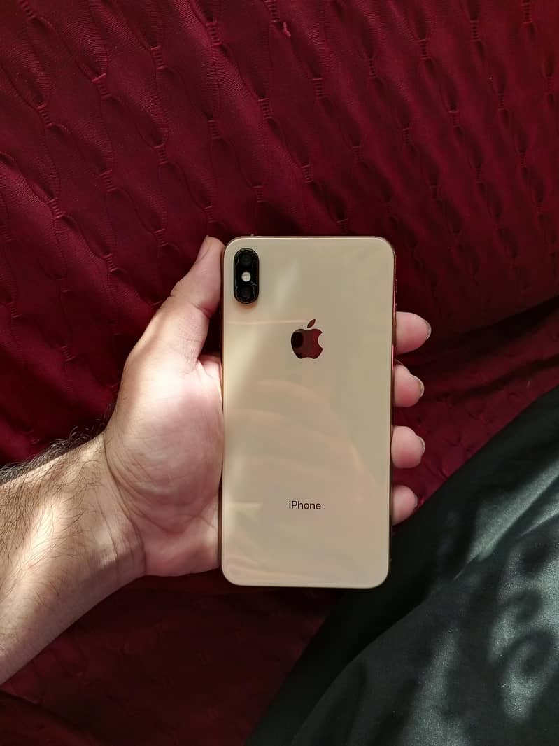 Apple iPhone XS Max 0