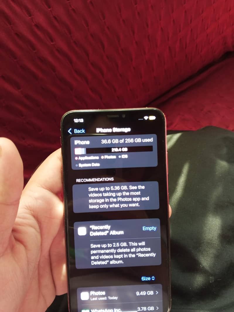 Apple iPhone XS Max 5