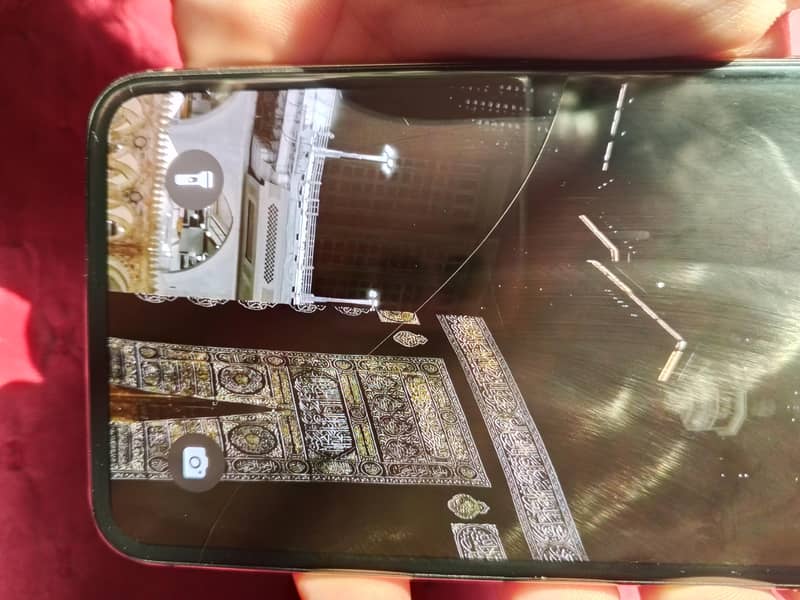 Apple iPhone XS Max 7