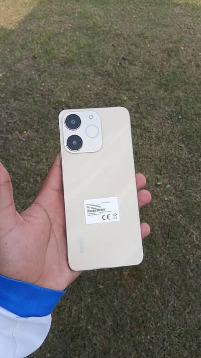 Realme Note 70