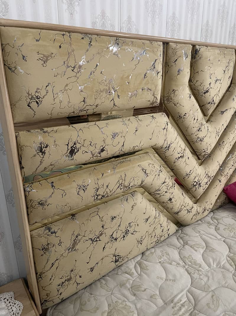 Bed and side tables 3