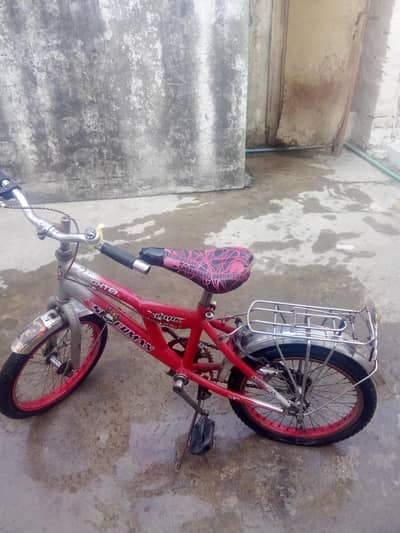 kids by cycle