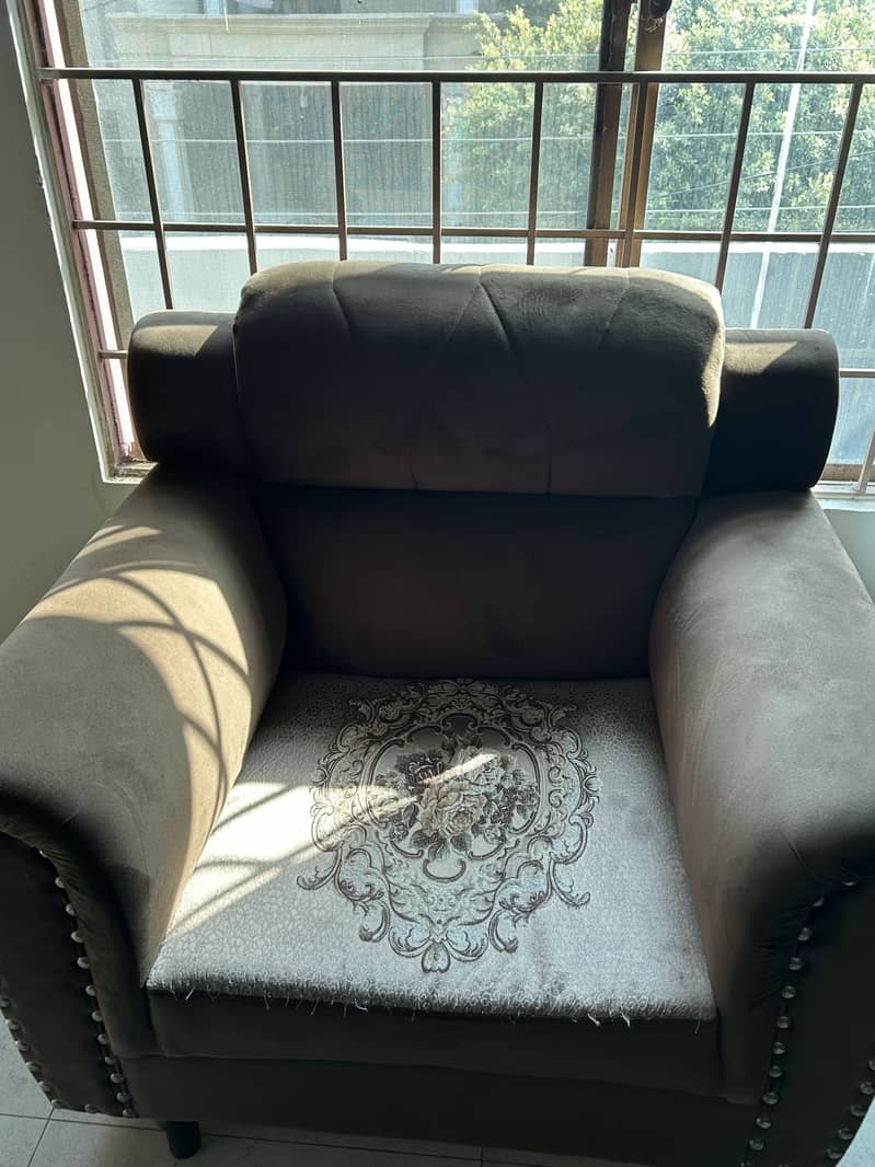 7 seater sofa set 0