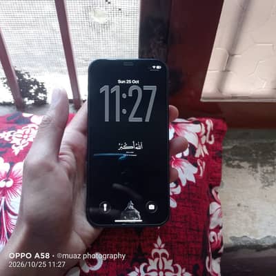 Apple iPhone 12