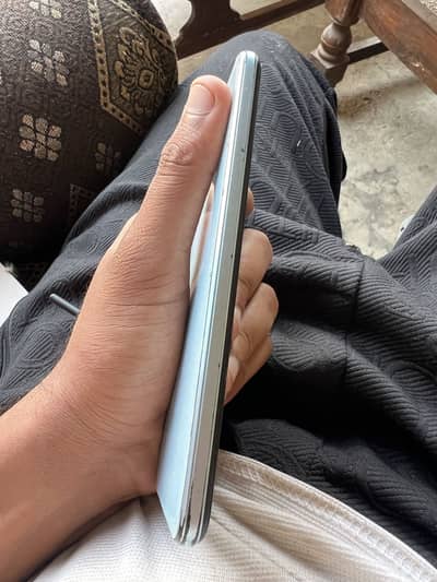 Vivo Y21
