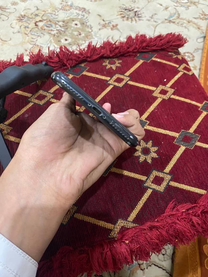 Apple iPhone 7 Plus 5