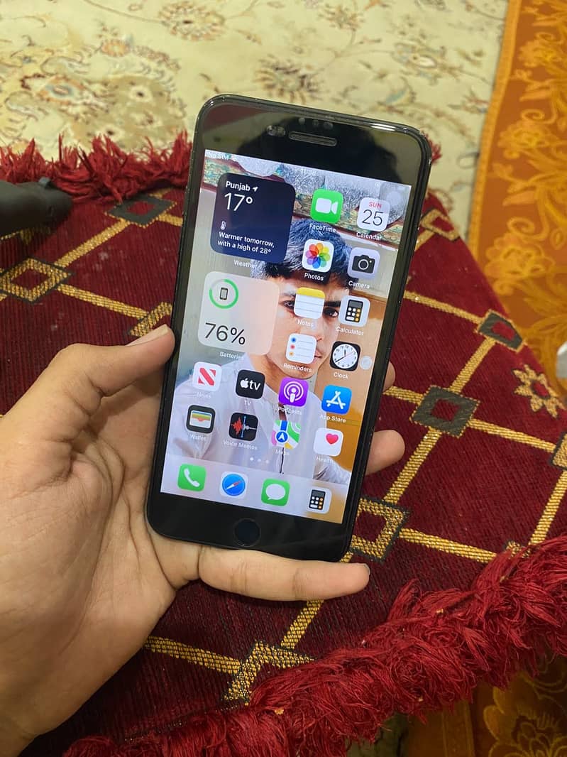 Apple iPhone 7 Plus 7