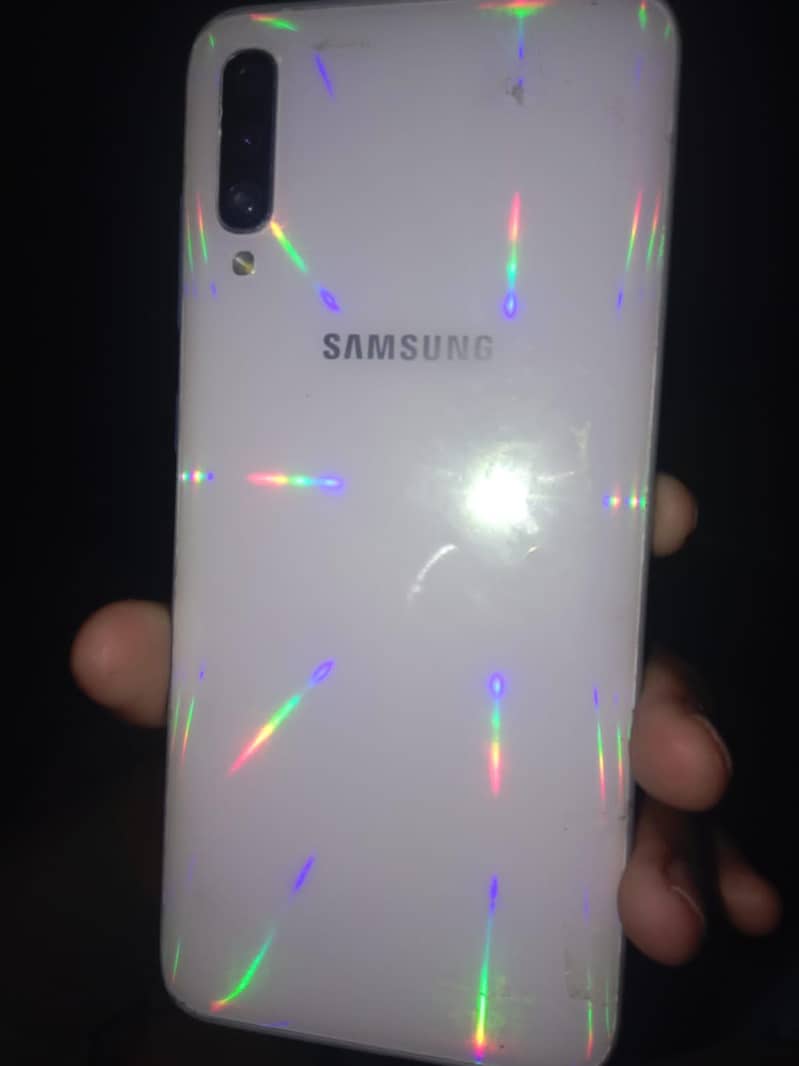 Samsung Mobile A70 0
