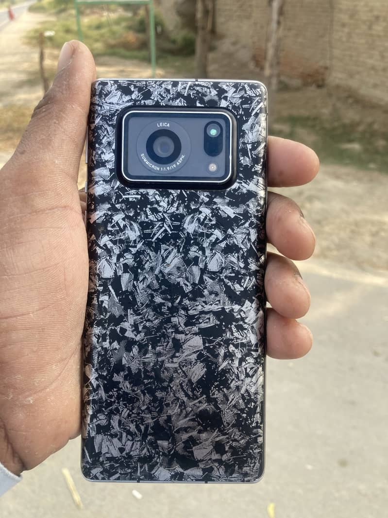 Sharp Aquos Zero6 0