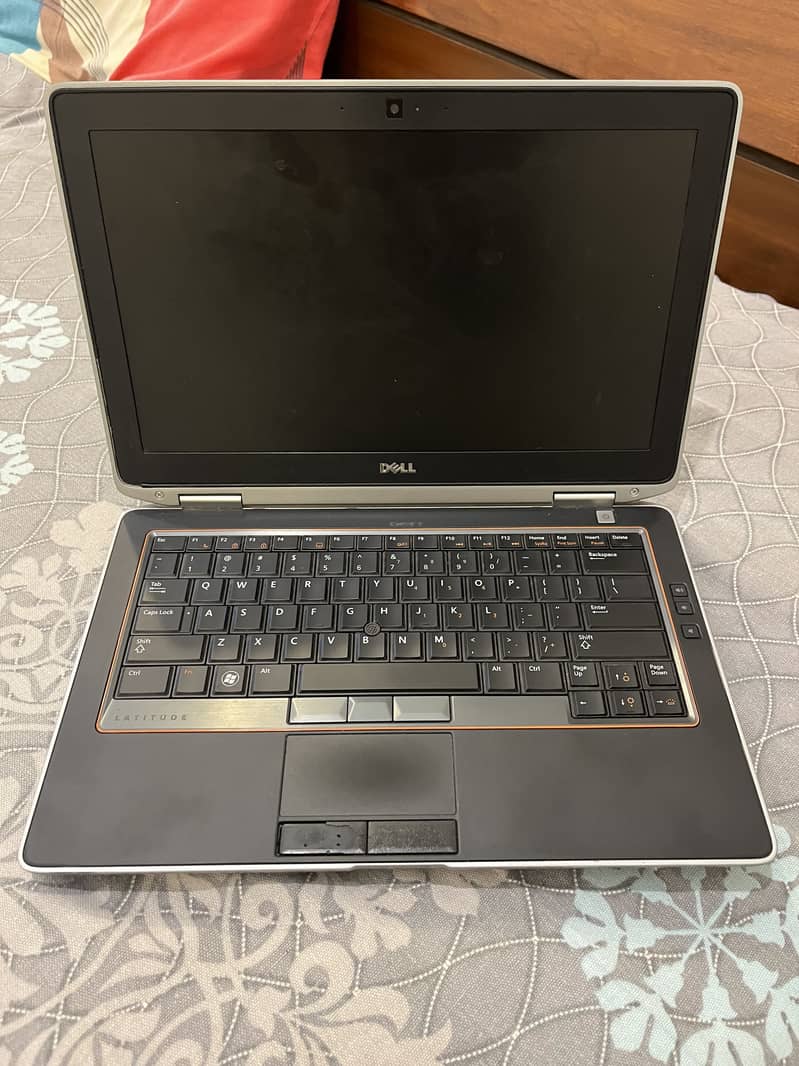 Dell Latitude E6320 0