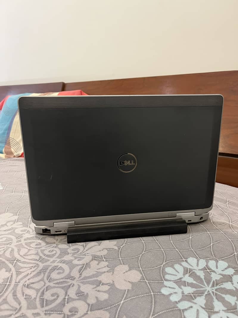 Dell Latitude E6320 3